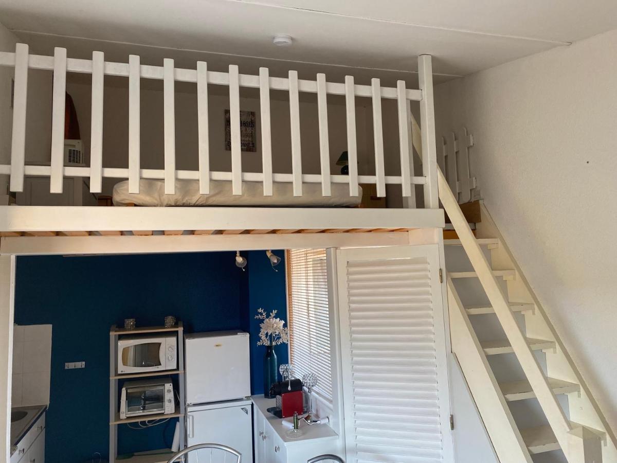 Joli Appartement Mezzanine Avec Parking La Roquille แอกด์ ภายนอก รูปภาพ